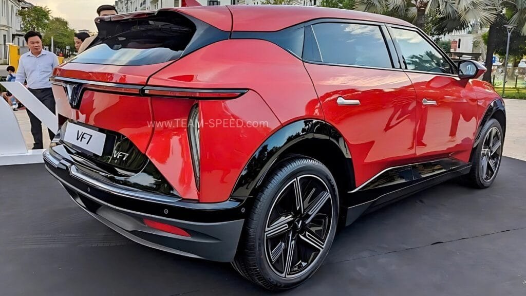 VinFast VF 7 Spotted