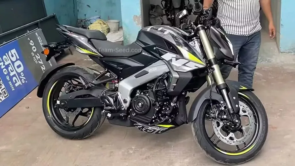 updated 2025 Bajaj Pulsar NS400Z
